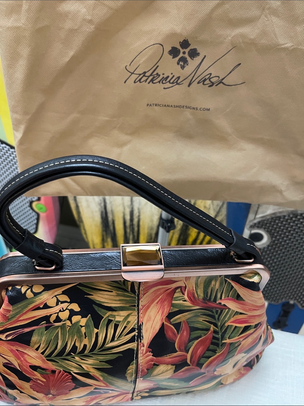 Patricia Nash 100% Italian Leather Cuban Tropical Paradise print - Picture 6 of 9